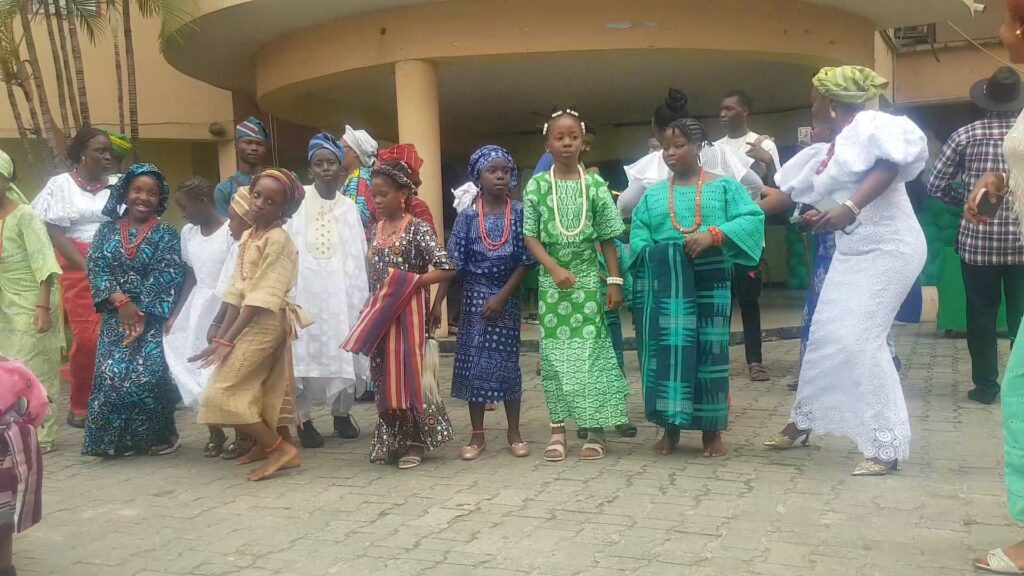 Yoruba cultural dance performance- Talking drum. Tour Africa Magazine